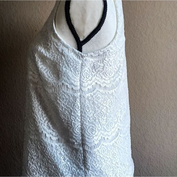 Monteau white lace blouse  - Picture 2 of 5